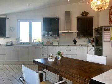 Küche - Exklusives Wohnen in der Stadt! Neuwertiges Penthouse mit 3 Garagen