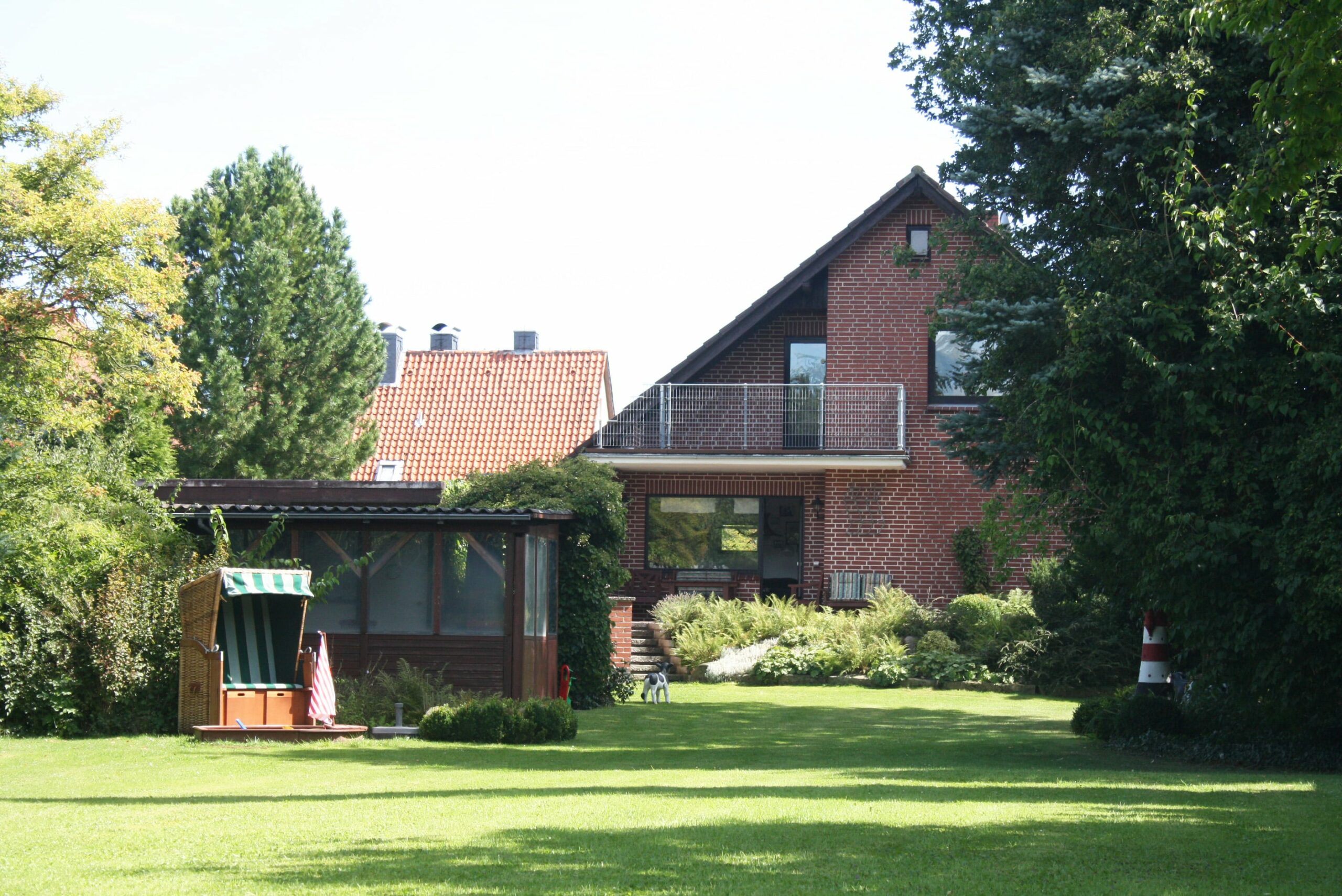 Sie lieben die Natur und einen großen sonnigen Garten? Schickes Einfamilienhaus in Großgoltern!, 30890 Barsinghausen, Einfamilienhaus