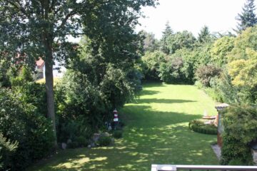 Bild - Sie lieben die Natur und einen großen sonnigen Garten? Schickes Einfamilienhaus in Großgoltern!