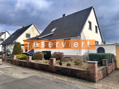 Sibbesse-Petze: Einfamilienhaus mit Garage und Keller, 31079 Sibbesse, Einfamilienhaus