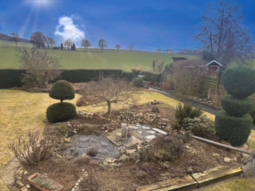 Garten - Sibbesse-Petze: Einfamilienhaus mit Garage und Keller