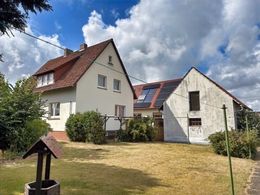 Peine/Handorf: Siedlungshaus in Feldrandlage, 31226 Peine, Einfamilienhaus