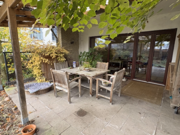 Terrasse - Klein Kolshorn: Gepflegtes Einfamilienhaus mit herrlichem Grundstück