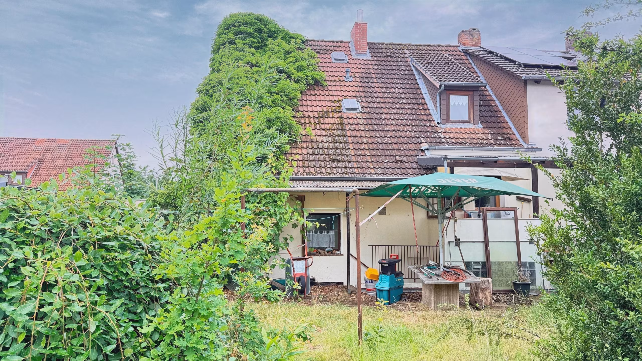 Doppelhaushälfte mit trockenem Keller für 1-3 Personen in hervorragender Wohnlage in Seelze – Letter, 30926 Seelze, Doppelhaushälfte