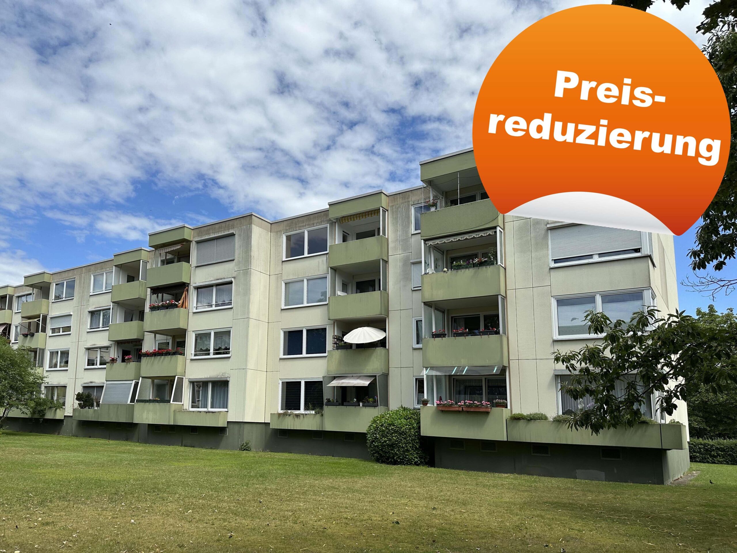 Laatzen: Modernisierte 2,5-Zimmer-Wohnung mit Loggia, 30880 Laatzen, Etagenwohnung
