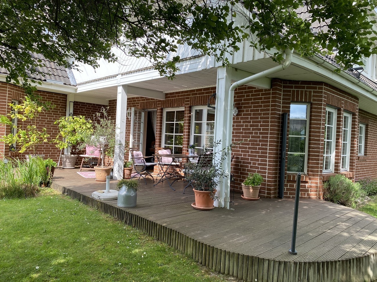 Zauberhafte 3-Zimmerwohnung mit Garage, Terrasse und Loggia in Nordstemmen-Adensen, 31171 Nordstemmen, Erdgeschosswohnung