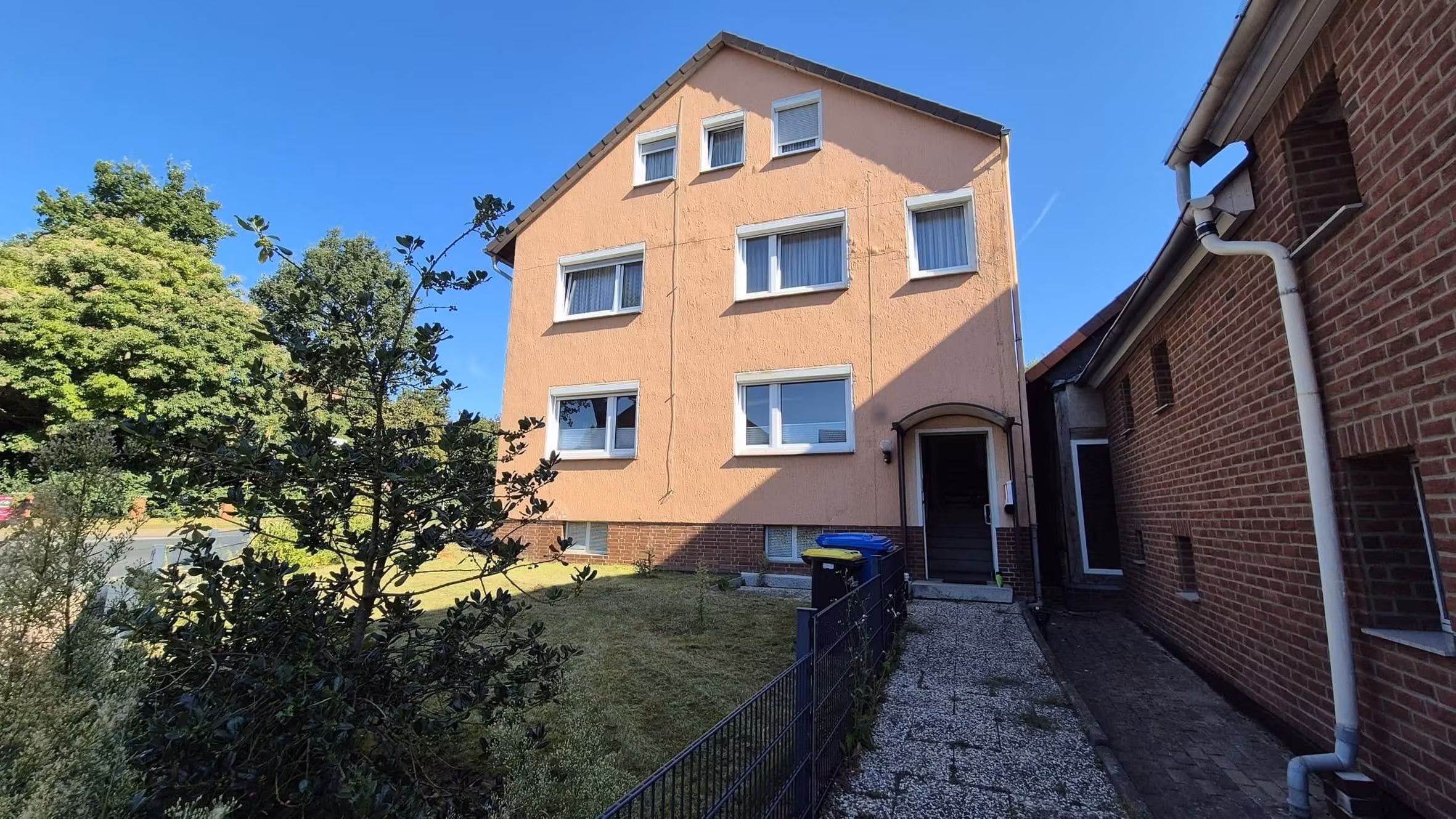 Immobilien 45 Algermissen-Lühnde: Zweifamilienhaus mit Keller und Garage – provisionsfrei für Käufer!, 31191 Algermissen, Zweifamilienhaus