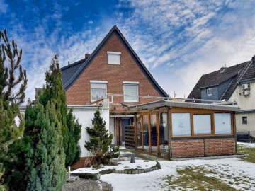 Hausansicht - Sarstedt-Musikerviertel: Klinkerhaus mit Charme