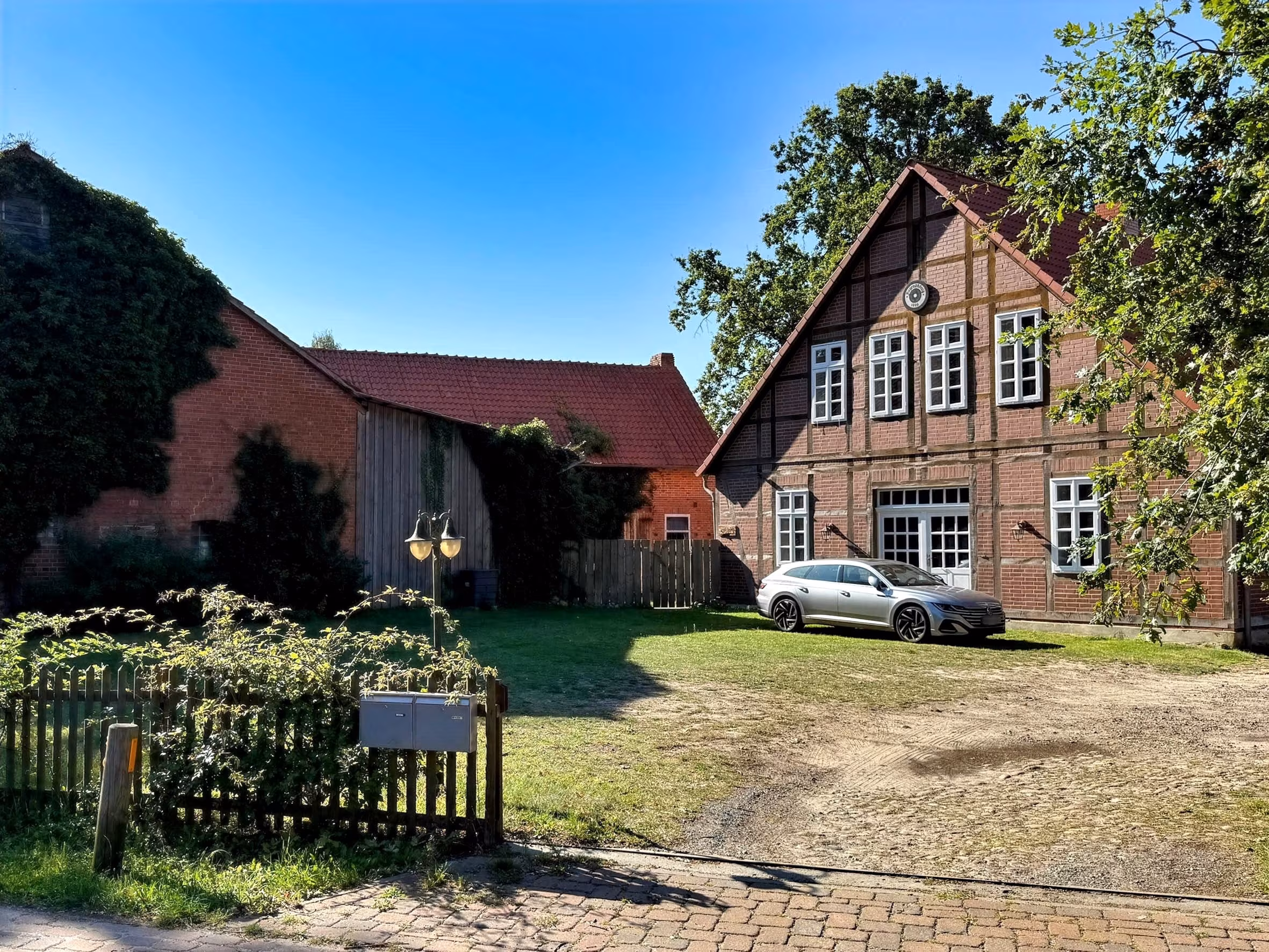Beedenbostel: Vermieteter Resthof mit Entwicklungspotenzial, 29355 Beedenbostel, Resthof
