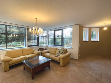 Wohnzimmer - Hildesheim: Moderne Souterrainwohnung mit Terrasse und Garage am Galgenberg
