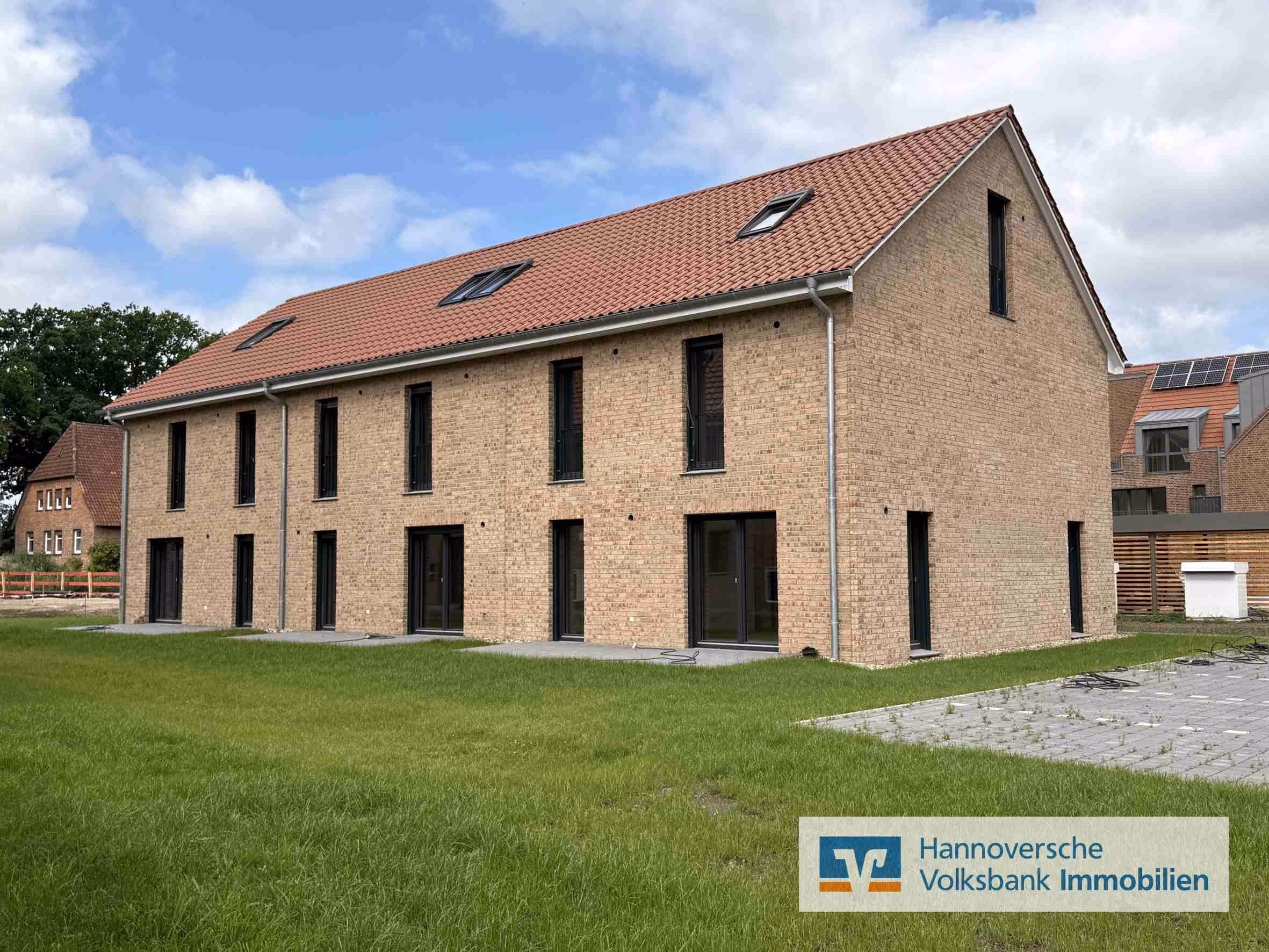 Neubau: Wohnhöfe „Eiermarkt“ Großburgwedel, 30938 Burgwedel, Reihenendhaus