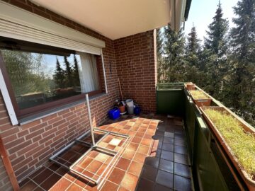 Gut geschnittene 3-Zimmer-ETW mit Garage in bester Lage von Burgdorf-West - Großer Balkon