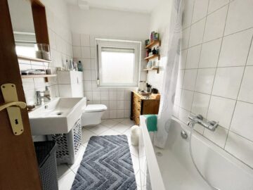 EG vermietet Bad - Teilweise vermietetes 3-Familienhaus mit Keller im westlichen Speckgürtel von Hannover im OT Velber