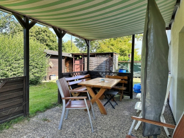 Terrasse - Hoheneggelsen: Gemütliches Einfamilienhaus auf einem großen Erbpachtgrundstück