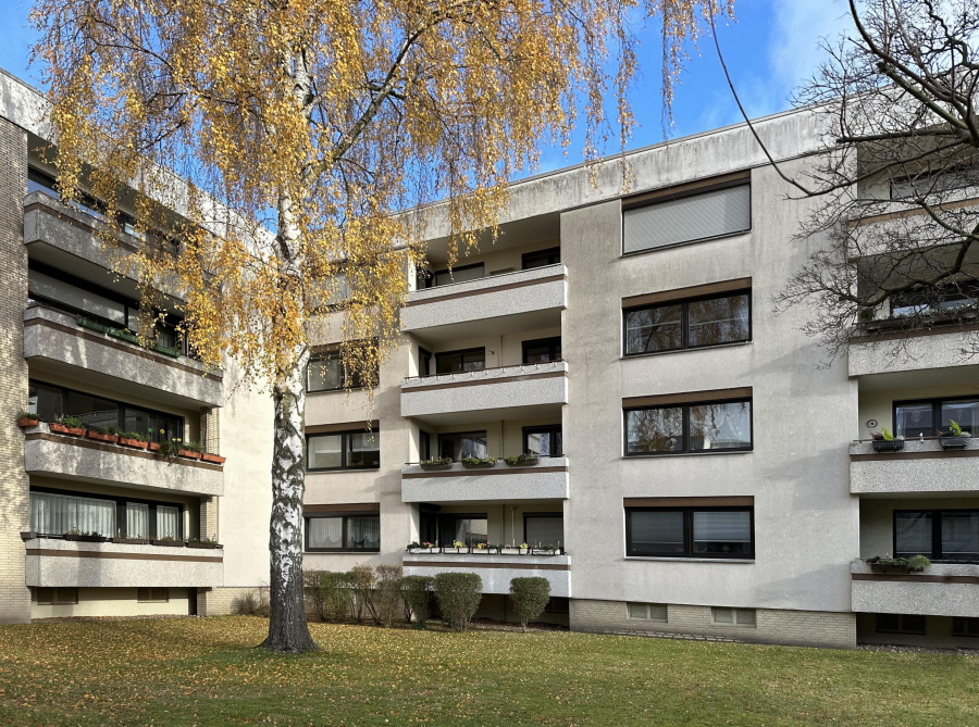 Balkonansicht - Großzügige, helle Wohnung in gepflegter Wohnanlage