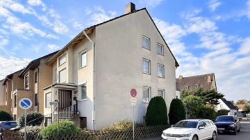 Seitenansicht - Gepflegtes und großzügiges 2-Familienkettenendhaus in ruhiger und zentraler Lage in Seelze