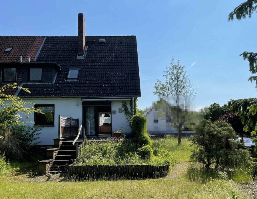 Doppelhaushälfte mit Keller in Misburg 1 Außenansicht - Doppelhaushälfte mit Keller in Misburg