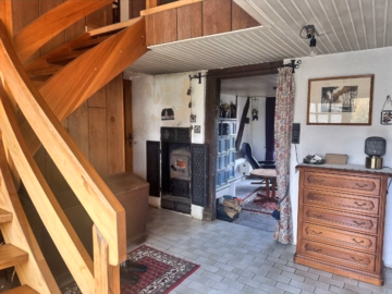 Flur - Schellerten-Wendhausen: Einfamilienhaus mit Balkon, Sauna und Garage