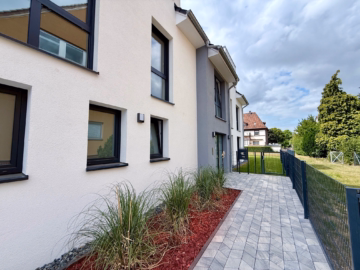 Eingangsbereich - Seelze-Stadtkern: Neue 4-Zi.-Maisonette-ETW mit Fahrstuhl und Balkon im puristischen Wohnstil