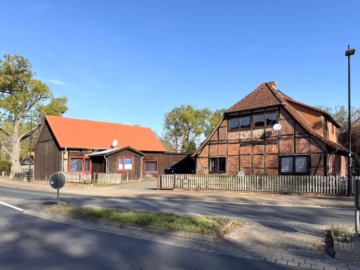 Außenansicht - Wathlingen: Mehrfamilienhaus mit vier Wohneinheiten