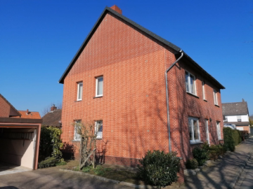 Seitenansicht - Harsum OT Klein Förste: Einfamilienhaus mit Potential