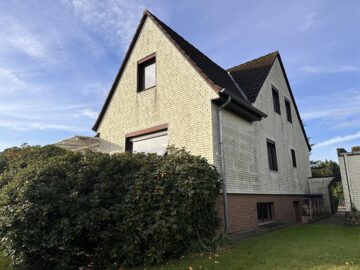 Gartenansicht - Einfamilienhaus auf herrlichem Grundstück mit Blick über die Felder