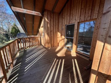 Uetze-Spreewaldsee: Gemütliches Holzhaus in sehr ruhiger Wohnumgebung - Terrasse Obergeschoss