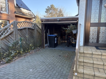 Einfahrt - Burgdorf/ Ehlershausen: Kleines Einfamilienhaus auf einem herrlichen Grundstück