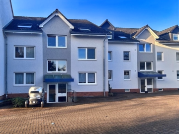 Hildesheim-Itzum: Vermietete 2-Zimmerwohnung mit Balkon, Keller und PKW-Stellplatz, 31141 Hildesheim, Dachgeschosswohnung