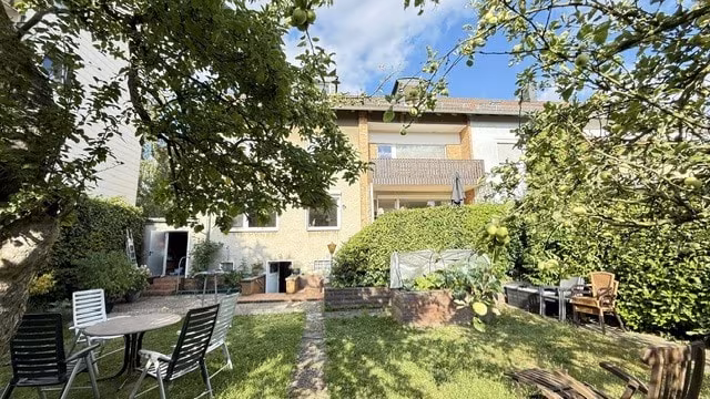 Attraktives 2- bis 3-Familienhaus in absolut ruhiger Lage, 30165 Hannover, Zweifamilienhaus