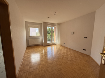 Schlafen - Schöne 3-Zimmer-ETW mit Loggia in Vinnhorst
