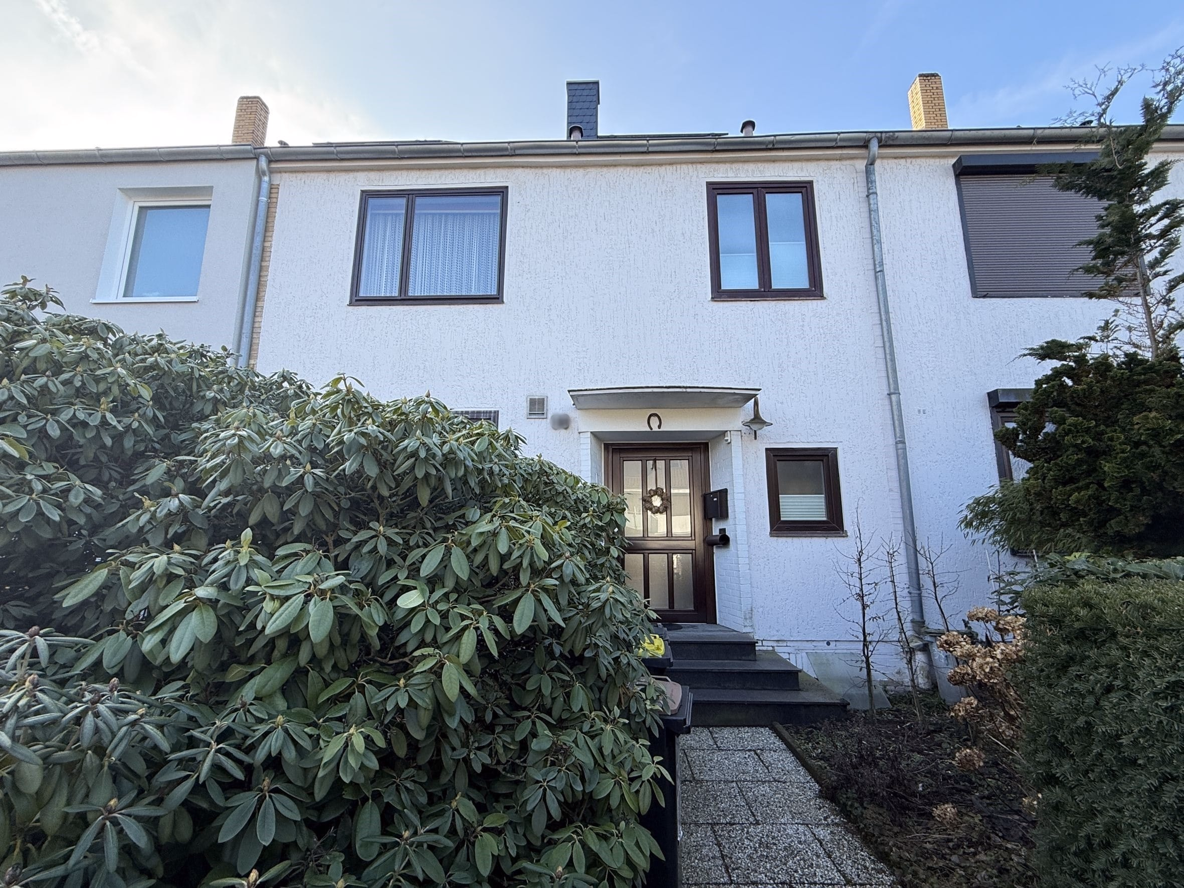 Arnum: Reihenhaus mit 6 Zimmern in ruhiger Lage, 30966 Hemmingen, Reihenmittelhaus