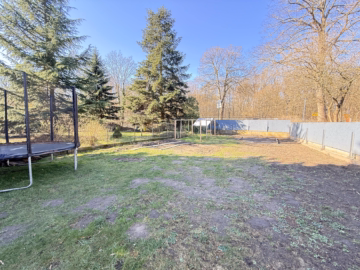 Gartenauschnitt - Modernisierte DHH mit Wohnkeller auf familienfreundlichem Grundstück zwischen Gümmer und Dedensen