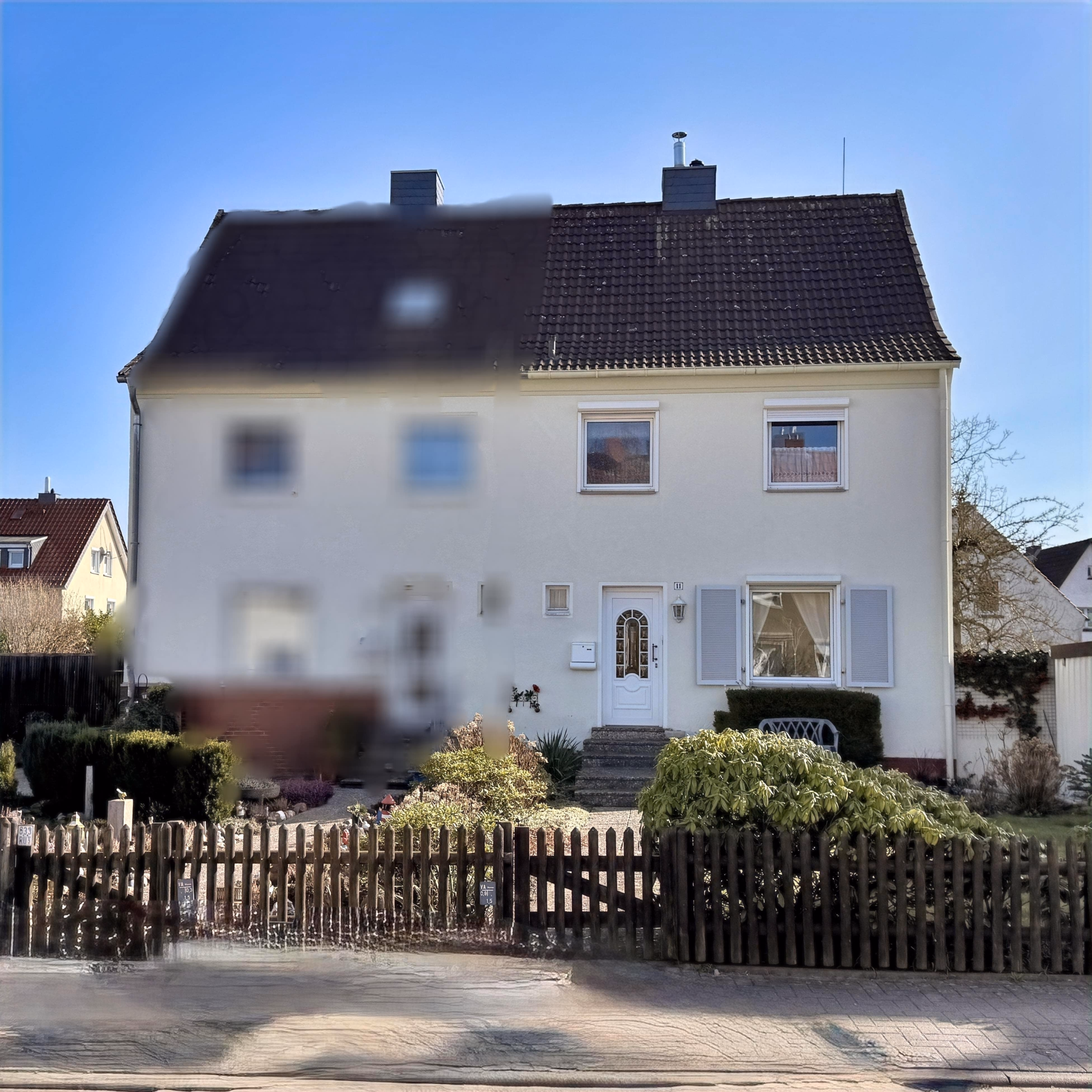 Celle-Neuenhäusen: Modernisierungsbedürftige DHH mit Keller und Garage auf sonnigem Grundstück 4 Celle-Neuenhäusen: Modernisierungsbedürftige DHH mit Keller und Garage auf sonnigem Grundstück, 29221 Celle, Doppelhaushälfte