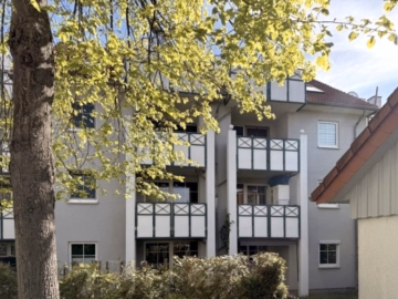 Sarstedt: 2-Zimmer-Dachgeschosswohnung mit Aufzug, Balkon und Garage, 31157 Sarstedt, Dachgeschosswohnung