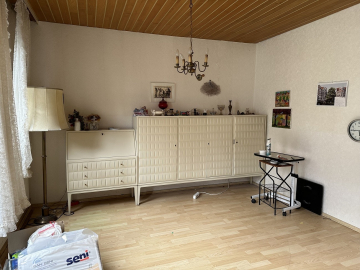 IMG_8472 - Hildesheim-Moritzberg: Sanierungsbedürftige Doppelhaushälfte mit Keller und Terrasse