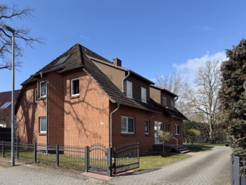 Außenansicht - Geräumige 3-Zimmer-ETW mit Balkon, Garage und Stellplatz