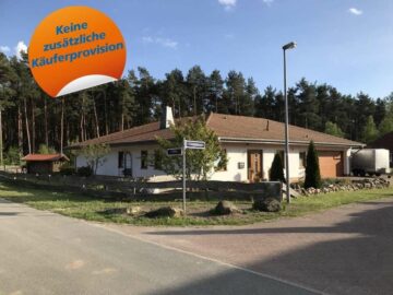 Vorderansicht des Hauses - Ohne Käuferprovision - Außergewöhnlich schöner Bungalow in traumhaft ruhiger Umgebung