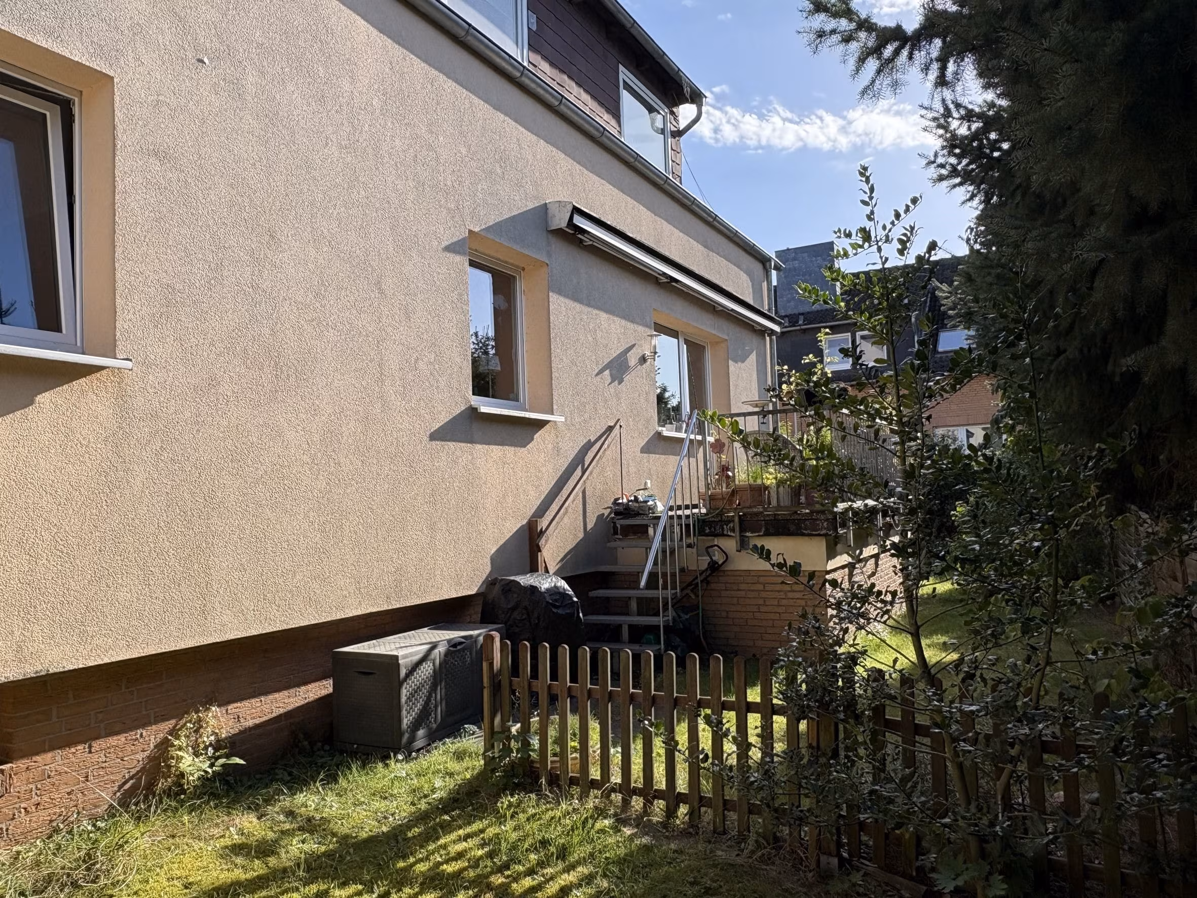 Burgdorf/Ehlershausen: Kleines Mehrfamilienhaus mit 4 Wohnungen (nach WEG geteilt) 1 Burgdorf/Ehlershausen: Kleines Mehrfamilienhaus mit 4 Wohnungen (nach WEG geteilt), 31303 Burgdorf, Mehrfamilienhaus