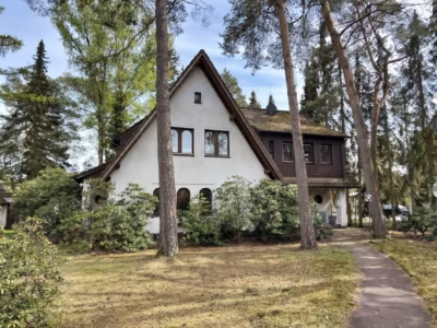 Burgdorf / Ehlershausen: 1.618 m² Grundstück mit Einfamilienhaus und Praxis, 31303 Burgdorf, Einfamilienhaus
