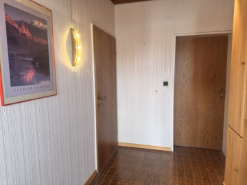 Flur - Einfamilienhaus mit Wintergarten, Sauna und Garage in Sibbesse