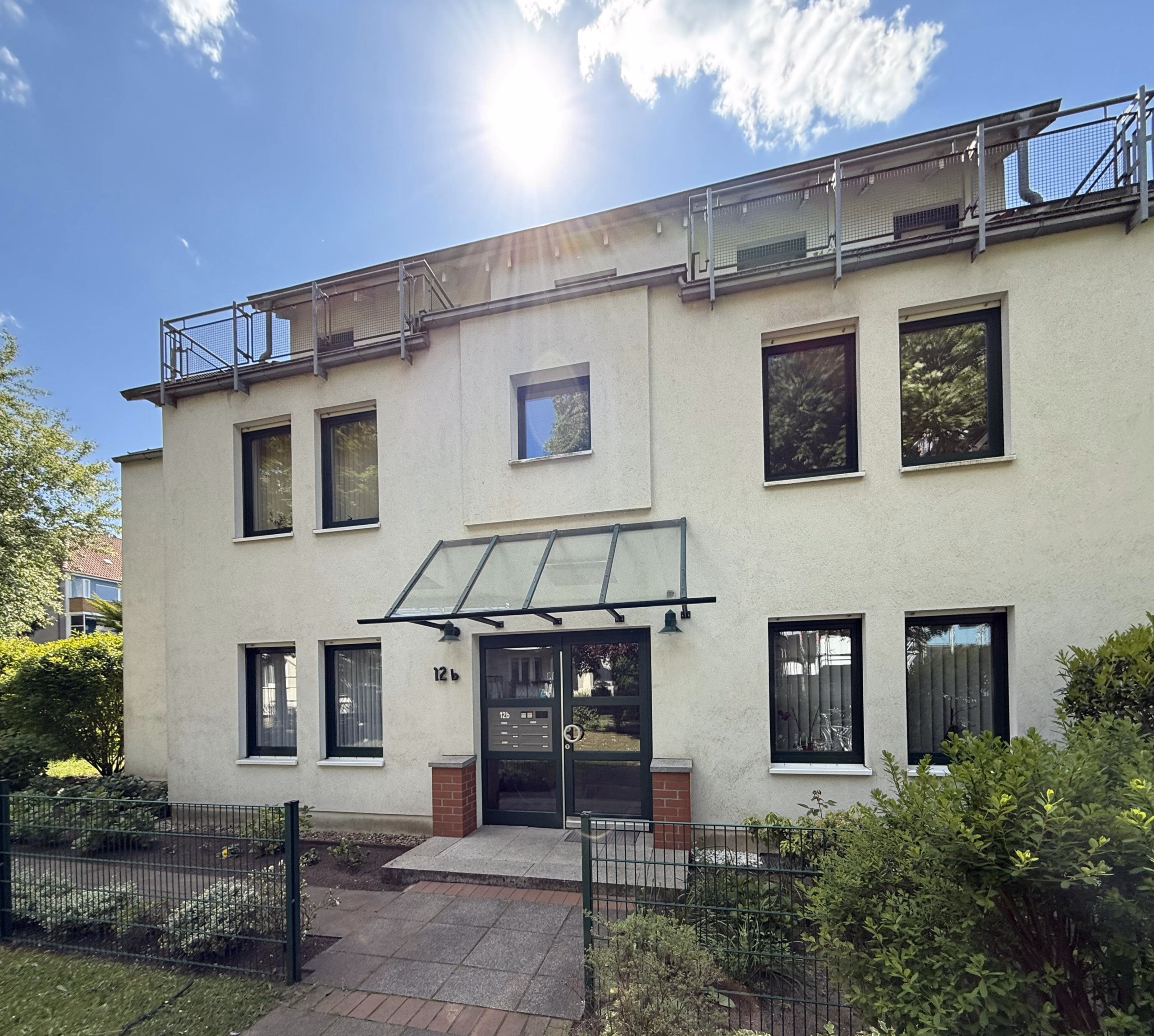 Sehr gepflegte 3-Zi.-EG-Wohnung mit Terrasse u. Gartenzugang in ruhiger u. zentraler Lage in Stöcken, 30419 Hannover, Erdgeschosswohnung