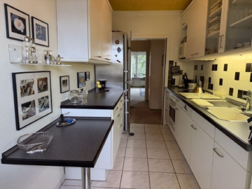 Küche der unteren Wohnung - Gepflegte Maisonette-Eigentumswohnung(en) mit drei Balkonen