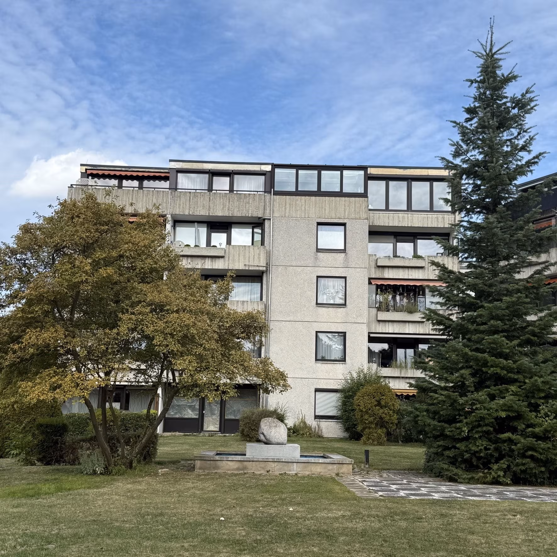 Bad Nenndorf: Penthouse mit Haus-im Haus-Gefühl, Aufzug, zwei Terrassen und Fernblick, 31542 Bad Nenndorf, Penthousewohnung