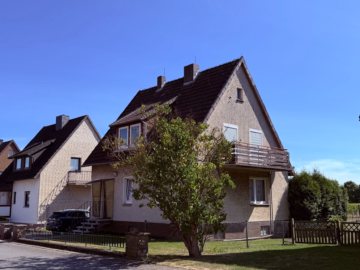 Hausansicht - Sie lieben das Landleben!? 1-2 Familienhaus mit einem großen, sonnigen Grundstück in Hülsede