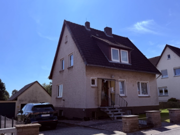 Hausansicht - Sie lieben das Landleben!? 1-2 Familienhaus mit einem großen, sonnigen Grundstück in Hülsede