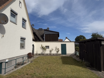 Außenansicht - Eschede: Sanierungsbedürftiges EFH mit großem Grundstück in beliebter Wohnlage