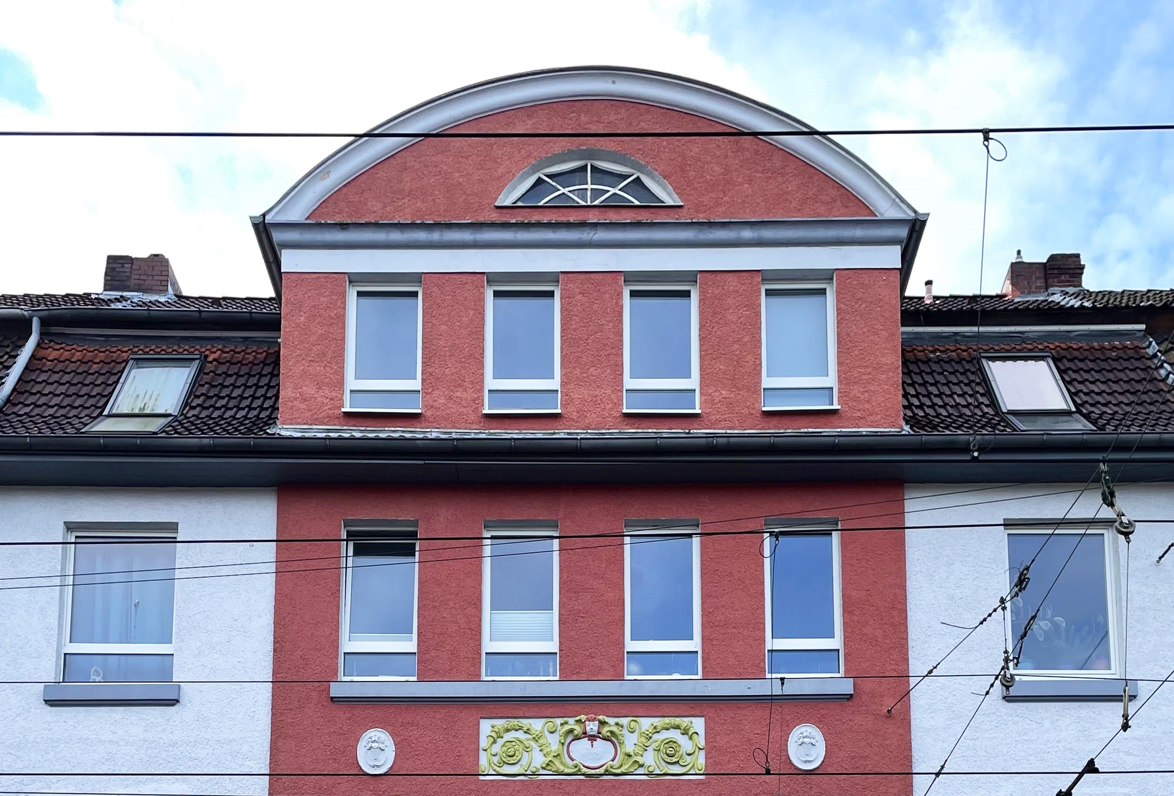Modernisierte Altbauwohnung mit herrlichem Ausblick, 30455 Hannover, Dachgeschosswohnung