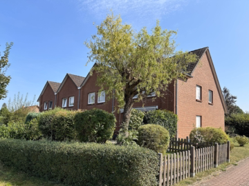 Außenansicht - Celle-Groß Hehlen: Geräumiges Reihenmittelhaus mit Terrasse, Garten und Garage