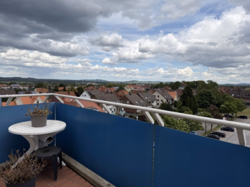 Balkon - Wohnen in der Stadt: 3-Zimmerwohnung mit Balkon und Aufzug